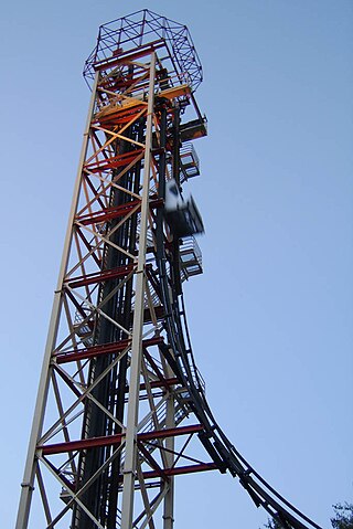 <span class="mw-page-title-main">Freefall (ride)</span> Type of amusement ride