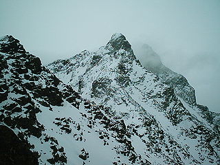 <span class="mw-page-title-main">Midtre Skagastølstind</span> Mountain in Vestland, Norway