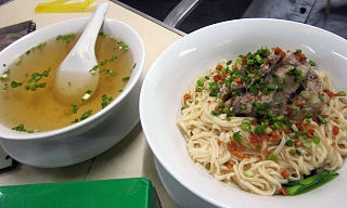 <span class="mw-page-title-main">Sigyet khauk swè</span> Garlic noodle dish in Burmese cuisine