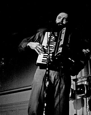 <span class="mw-page-title-main">Garth Hudson</span> Canadian multi-instrumentalist