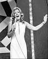 Vikki Carr geboren op 19 juli 1941