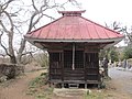 安善寺地蔵堂（平貞能公の遺骨を葬った上に建てられた伝承あり）