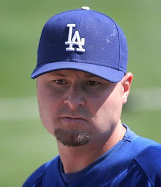 <span class="mw-page-title-main">Jason Schmidt</span> American baseball player (born 1973)