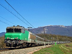 La CC 6559 en livrée Vert FRET sur un TER pour Lyon.