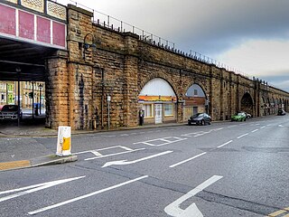 <span class="mw-page-title-main">Huddersfield Viaduct</span> Railway viaduct in Yorkshire, England