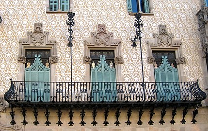 Schmiedeeiserner Balkon der Beletage von Manuel Ballarín