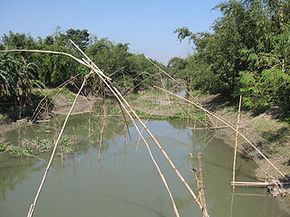 <span class="mw-page-title-main">Louhajang River</span> River in Dhaka, Bangladesh