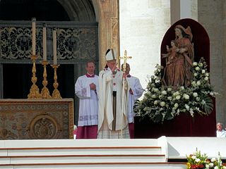 <span class="mw-page-title-main">Papal inauguration</span> Investiture ceremony of the head of the Catholic Church