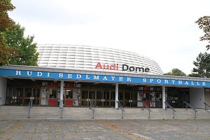 Der BMW Park im August 2012 mit altem Namen