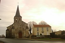 Église Saint-Rémi de Pouillé (2).jpg