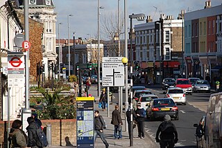 <span class="mw-page-title-main">Leyton</span> Town in east London, England