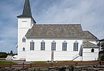 Austevoll kirke ligger på Storebø