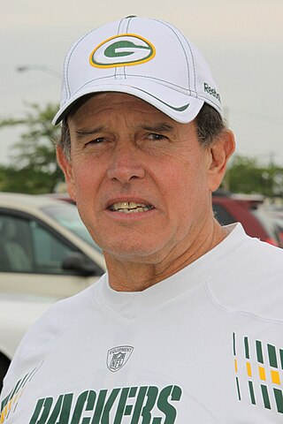 <span class="mw-page-title-main">Dom Capers</span> American football player and coach (born 1950)