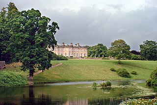 <span class="mw-page-title-main">Estate houses in Scotland</span>