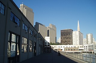 <span class="mw-page-title-main">Central Embarcadero Piers Historic District</span> Historic district in California, United States