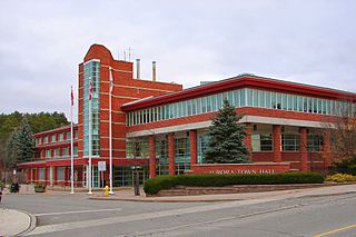 <span class="mw-page-title-main">Aurora, Ontario</span> Town in Ontario, Canada