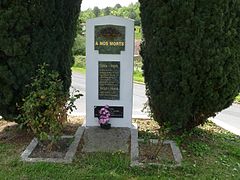 Le monument aux morts.