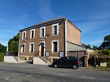 Wagnon (Ardennes) mairie.JPG