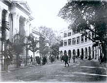 Beaconsfield Arcade, Hong Kong, c.1890. The building on the left is the HSBC building (second design) Beaconsfield House 1890.jpg