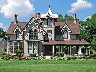 <span class="mw-page-title-main">East River Road Historic District</span> Historic house in Michigan, United States