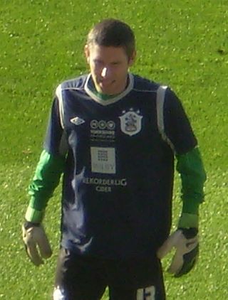 <span class="mw-page-title-main">Ian Bennett (footballer)</span> English footballer (born 1971)