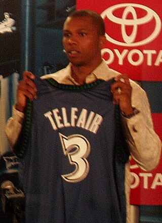 <span class="mw-page-title-main">Sebastian Telfair</span> American basketball player (born 1985)