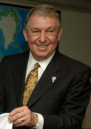 <span class="mw-page-title-main">Jerry Colangelo</span> American basketball player, coach, executive