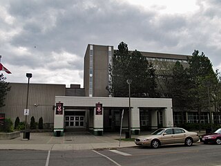 <span class="mw-page-title-main">Lakeview Secondary School</span> Public high school in East Danforth, Toronto, Ontario, Canada