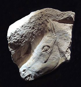 Magdalenian Horse, c. 15,000 BCE, Musee d'Archeologie Nationale, France Magdalenian horse.jpg