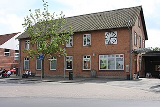 <span class="mw-page-title-main">Middelfart railway station</span> Railway station in Funen, Denmark