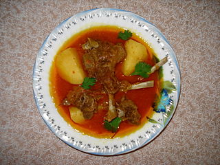 <span class="mw-page-title-main">Aloo gosht</span> Curry dish made with meat and potatoes