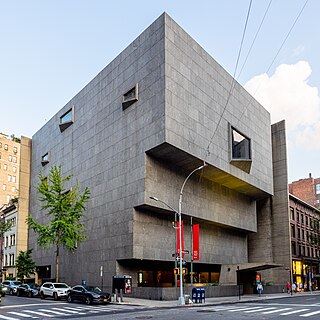 <span class="mw-page-title-main">945 Madison Avenue</span> Museum building in New York City