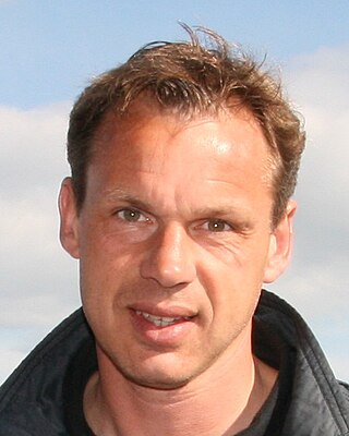 <span class="mw-page-title-main">Rob van Dijk</span> Dutch footballer