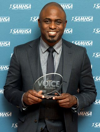 <span class="mw-page-title-main">Wayne Brady</span> American TV host and actor (born 1972)