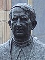 standbeeld voor Basil Hume geboren op 2 maart 1923