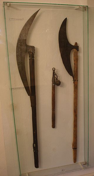 <span class="mw-page-title-main">Bardiche</span> Type of long poleaxe