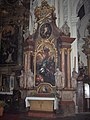 Statues on the John Nepomuk altar