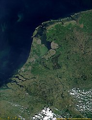 Imagen de satélite de los Países Bajos el 6 de mayo de 2000