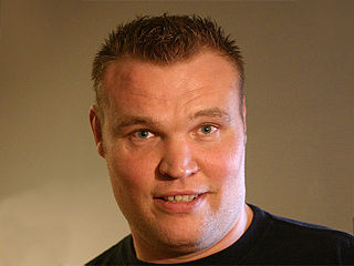 <span class="mw-page-title-main">Semmy Schilt</span> Dutch kickboxer, Ashihara karateka and mixed martial arts fighter