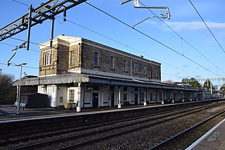 <span class="mw-page-title-main">Swindon railway station</span> Railway station in Wiltshire, England