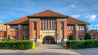 Mundsburg, Hamburg (1912): Hochbahnhof im Stile der Reformarchitektur Entwurf: Raabe & Wöhlecke