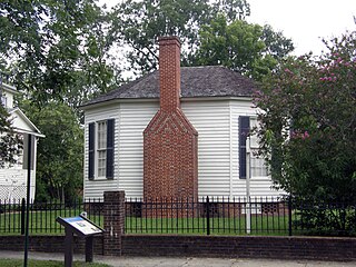 <span class="mw-page-title-main">Heritage Square (Fayetteville, North Carolina)</span> Historic house in North Carolina, United States