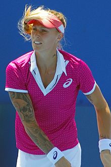 Polona Hercog (23927473814).jpg