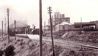 <span class="mw-page-title-main">Reading Southern railway station</span> Former railway station in the English town of Reading