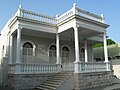 Corinthian columns at Calle Reina #107 (Residencia Subirá)