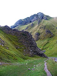 Photo. Paysage de montagnes, pittoresque et assez sauvage