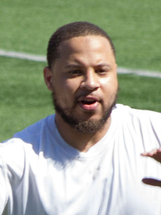 <span class="mw-page-title-main">Asad Abdul-Khaliq</span> American football player (born 1980)