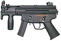 Samopal HKMP5K ve verzi patřící do kategorie krátká zbraň