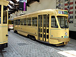 Motorwagen 5018 uit een serie in 1935 door La Dyle gebouwde grote vierassige motorwagens met 2 draaistellen. Deze tram kreeg later een experimenteel PCC-uiterlijk. Uitmonstering van 1949.