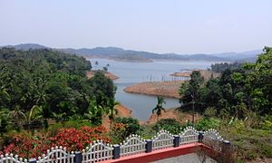 Banasura Sagar.Padinjarethara.jpg